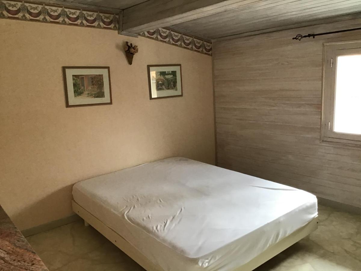 Jolie Maison De Village A Roquecourbe Экстерьер фото